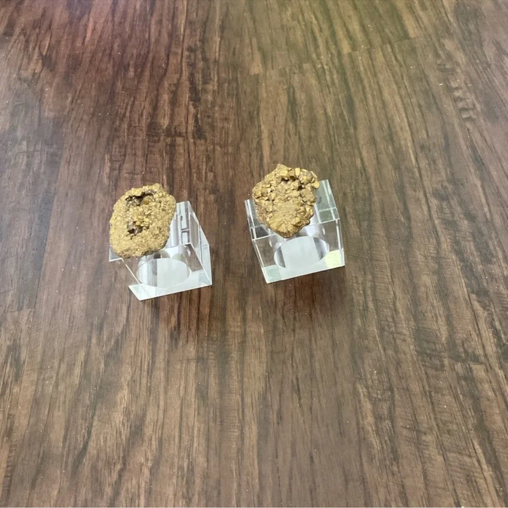 Z Gallerie napkin ring in gold set of two size 2”